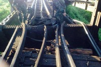 鉄橋2カ所で爆弾爆発、線路断絶 タイ深南部 画像