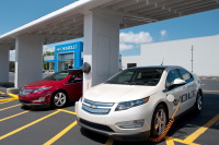 GM、米工場と事業所の充電ステーションが400か所を突破 画像