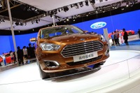 【北京モーターショー14】フォード エスコート…中国専用車として12年ぶりに復活［詳細画像］ 画像