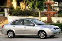 スズキ、米国で2車種18万台をリコール…デイタイムライトが過熱の恐れ 画像