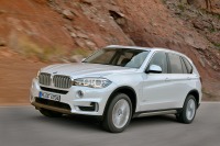 BMW X5 新型、米国でリコール…チャイルドロックに不具合 画像