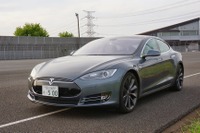 テスラ モデルS、最高速度210km/hをゼロエミッションでこなす快速EVサルーン ［写真蔵］ 画像