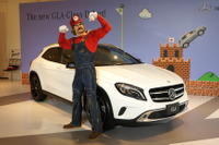 【メルセデスベンツ GLA 発表】GLAがマリオの愛車に!…コラボCM、マリオカート大会も 画像