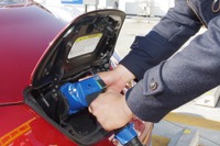 自動車メーカー4社、充電インフラ構築に向け新会社を設立 画像