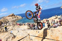 ホンダ、トライアル世界選手権 トニー・ボウ選手と4年間の契約合意 画像