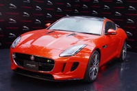 ジャガー Fタイプクーペ 日本発売…「悪役英国人が乗るクルマ」823万円から 画像