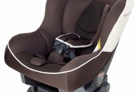 ハンドルを回すだけで取り付け可能なチャイルドシート、タカタが発売 画像