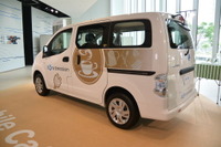 【日産 e-NV200 発表】ガソリン仕様と全く同じ荷室容量を実現、さらに低重心で安定 画像