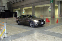 【WPC EXPO05】好評 カーウイングス、試乗が2時間待ち 画像