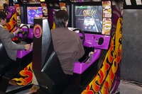 【AOUショー@幕張メッセ・レポート】カースタントマンになってストレス発散するゲーム 画像