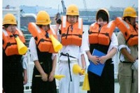 近畿運輸局、フェリー火災を想定した総員退船訓練を実施 画像