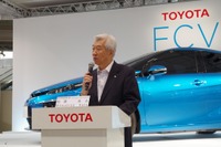 【トヨタ FCVセダン 発表】加藤副社長、FCV主要ユニットは「内製にこだわって自社開発」 画像