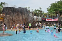 “夏の冒険”ができるプール、鈴鹿サーキットの「アクア・アドベンチャー」 画像