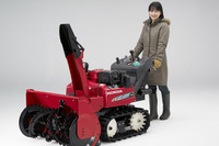 ホンダのハイブリッド除雪機、世界初3つの作業モード 画像