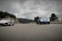 ポルシェ 918スパイダー と 911ターボ、加速競争［動画］ 画像
