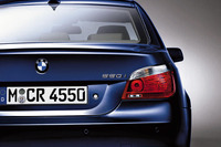 新型V8エンジン搭載、BMW 540i と 550i を発売 画像