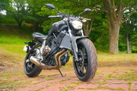 【ヤマハ MT-07 発表】大型エントリークラスながら、卓越の運動性を誇る軽量ネイキッド［写真蔵］ 画像