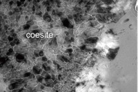 広島大学と東北大学の研究チーム、HED隕石から高圧鉱物を発見 画像