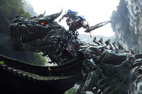 【予告編】マーク・ウォールバーグも参戦!『トランスフォーマー』大迫力の最新映像 画像