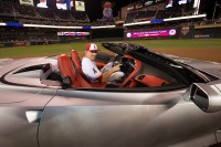 シボレー、MLBオールスターゲームのMVPに新型コルベットを贈呈 画像