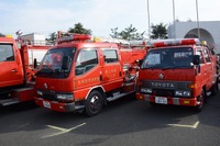 福岡県議会、バンコクに中古消防車9台寄贈 画像