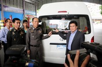 タイ当局、乗り合いバンの登録開始 画像