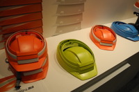 【オフィス防災EXPO14】DICのたためるヘルメット、9か月で2万個のヒット 画像