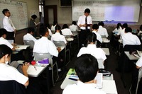 中高生にiPad導入実験…教科書、ノート、地図帳として大活躍 画像