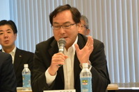 日野鈴木専務、新型 プロフィア「安全を提供するコンセプトは受け入れられている」 画像