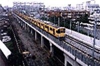 線路と道路の上下関係を入れ替える難解な工事、やっと終了! 画像