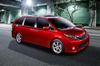 トヨタ の北米向けミニバン、シエナ に2015年型…スポーティな「SE」継続 画像