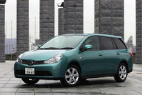 【日産 ウイングロード 新型発表】ポイントは「空間」「機能」「走り」 画像