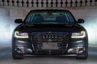 アウディ A8 12気筒モデルとスポーツモデル S8、2台の高級セダンをお披露目 画像