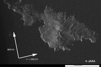 JAXA、陸域観測技術衛星「だいち2号」が鹿児島県口永良郡島新岳火山を観測 画像
