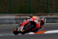 【MotoGP 第11戦】マルケス、開幕11連勝ならず…優勝は同僚ペドロサ 画像