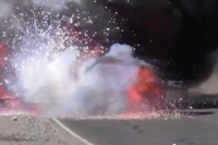 フォード の開発車両、テスト中に火災…爆発炎上［動画］ 画像