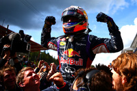 【F1 ベルギーGP】リチャルドが今季3勝目…タイトルを争うメルセデス勢がまさかの同士討ち 画像
