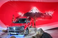 【モスクワモーターショー14】三菱 アウトランダーPHEV、ロシア初公開…鏡面ボディで日本の美イメージ 画像