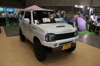【DIYショー2014】ジムニー ペタペタ大作戦…コンプリートカーをデコレーション 画像