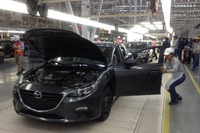日本車の13年度海外生産比率は最高の63%に 画像