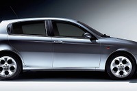 【ジュネーブ・ショー2001続報】『147』5ドアはVW『ゴルフ』に勝てる!! 画像
