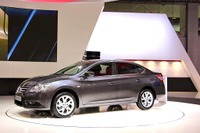 【モスクワモーターショー14】日産 セントラ、余裕ある最低地上高と強化サスで不整地も考慮［詳細画像］ 画像