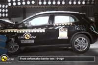 【ユーロNCAP】メルセデス GLA …小型SUVに最高の衝突安全性評価［動画］ 画像