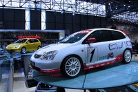 【ジュネーブ・ショー2001続報】無限パーツが欲しい、欲しい、欲しい!! 画像