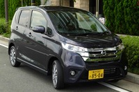【日産 デイズ 試乗】ハイウェイスターG ターボ、アラウンドビューモニター切り替えが便利…島崎七生人 画像