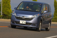 【インプレ'05】熊倉重春 ホンダ『ステップワゴン』ミニバン界のトレンドセッター 画像