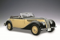 ホテル・アゴーラ リージェンシー堺、BMW クラシックモデル を特別展示 画像