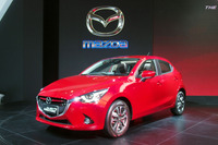 【ジャカルタモーターショー14】マツダ デミオ 新型、ディーゼルなしの“なぜ” 画像