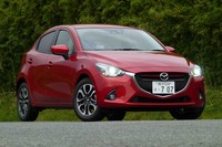 【マツダ デミオ 試乗】XD ツーリング、Lパッケージの上質装備含めダウンサイザーにも…島崎七生人 画像