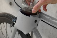 コーヒーカップに便利、小物入れとしても使える自転車用ドリンクホルダー 画像